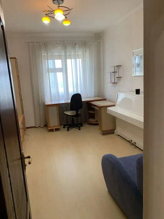 Продам 3-комн квартиру в районе Чернышевского ул.