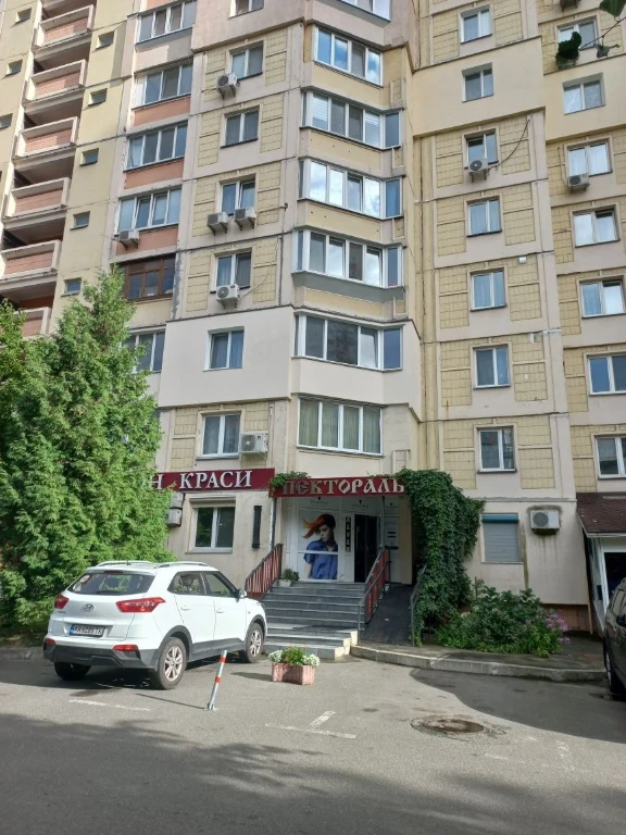 Голосеевский район. Оренда 2-х, Юлії Здановської 83А, метро