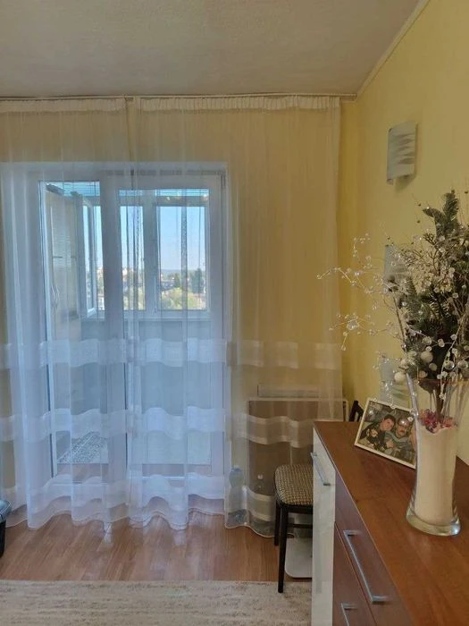 Продам 2 к.квартиру ЧЕШКА ул. Космонавтов ж/м Приднепровск