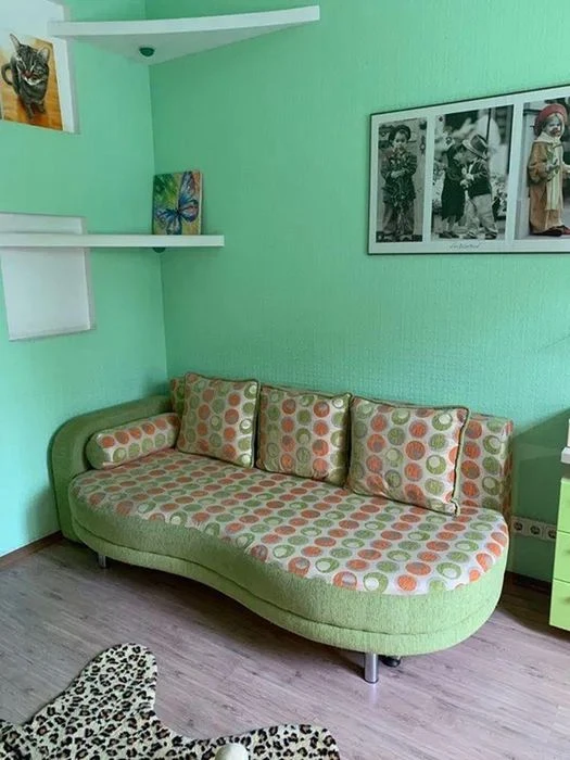 Продам 4-комн квартиру в районе Ленина ул.