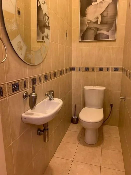 Продам 4-комн квартиру в районе Ленина ул.