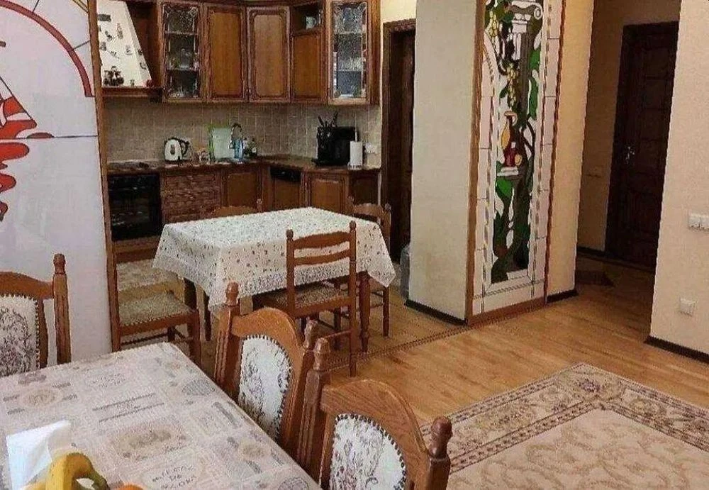 Продам 7-комн квартиру в районе Клары Цеткин ул.