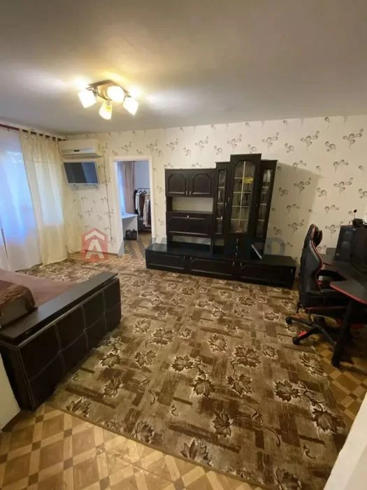 Продам 2-комнатную квартиру на просп. Слобожанский
