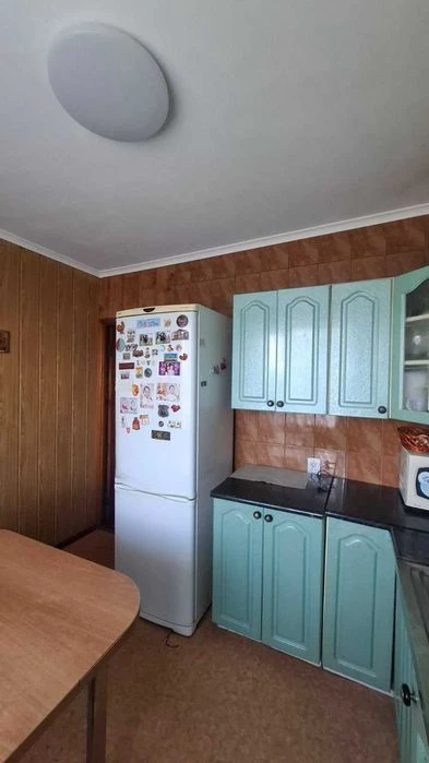 Продам 2к квартиру Тополь 3
