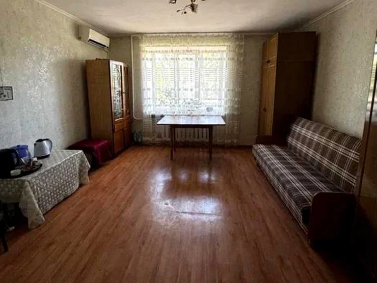 Квартира. Одеса, Жоліо Кюрі вул.
