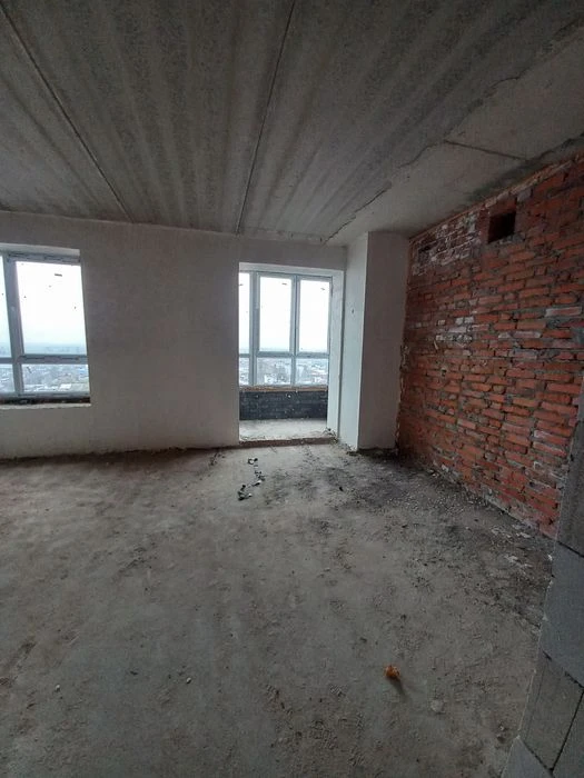 Продам 2-кімнатну квартиру в ЖК Сімейний на Домбровськлго