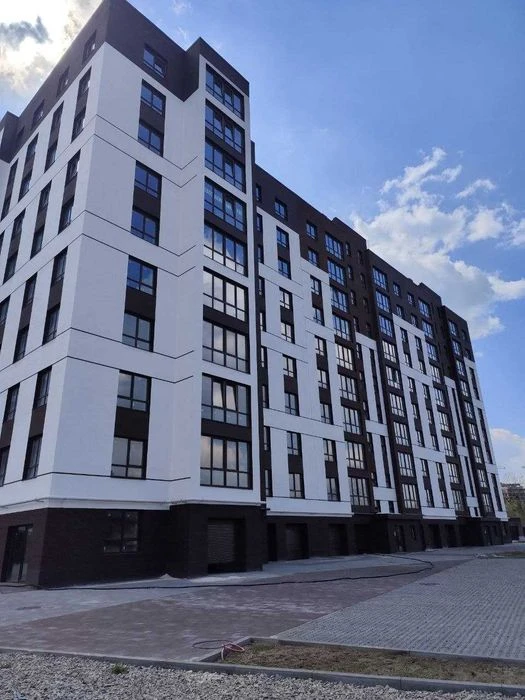 Продається 2-х кімнатна квартира в ЖК Атмосфера. Центр.
