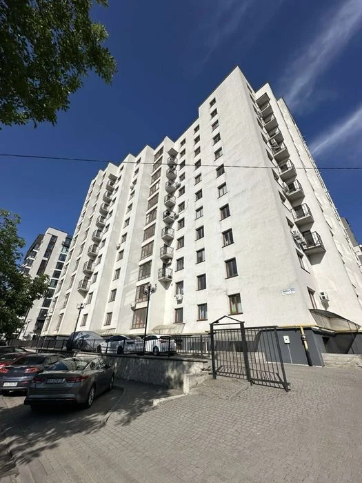 Продаж 3к кв Центр