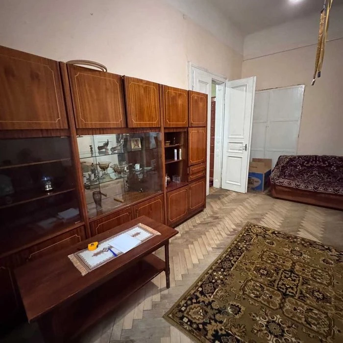 3 кімнатна квартира в самому центрі міста