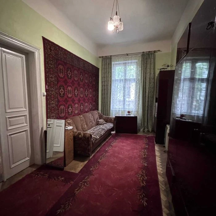 3 кімнатна квартира в самому центрі міста