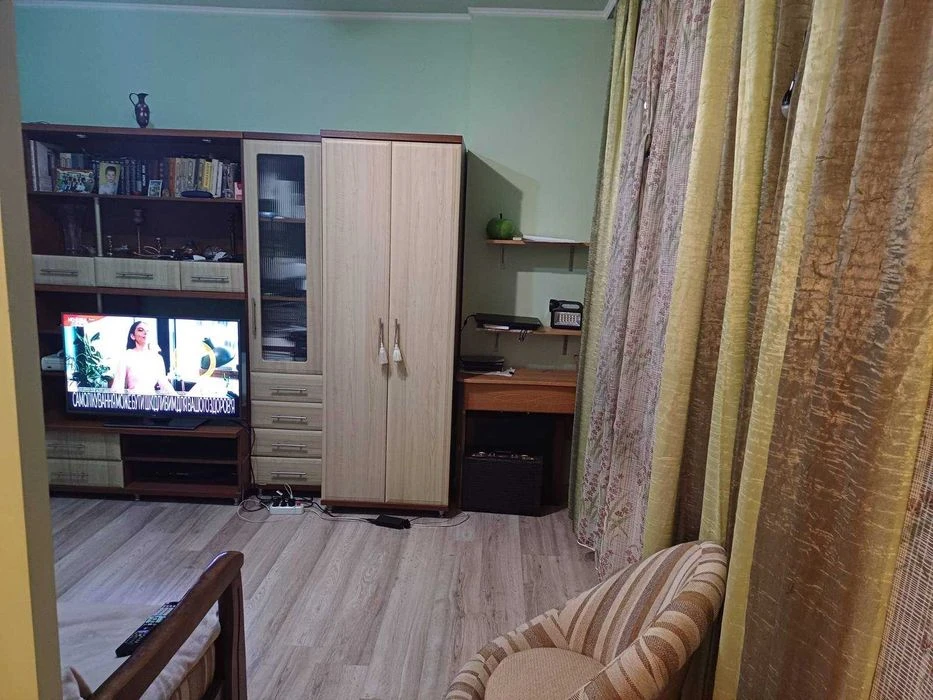 Продається затишна 1-кімнатна квартира з ремонтом