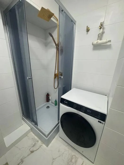 Продам 1-к квартиру пр. Богдана Хмельницкого