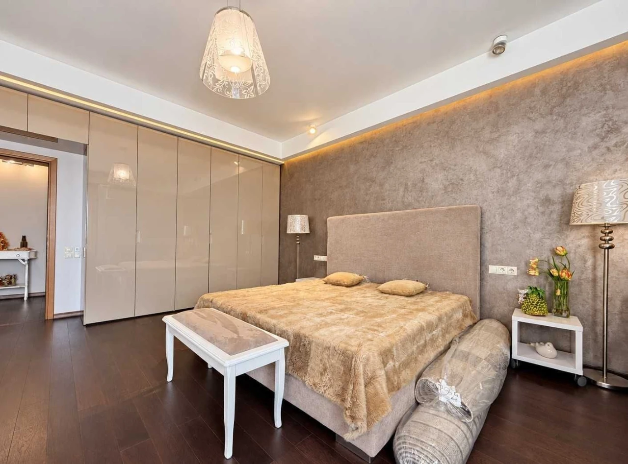 ОРЕНДА Без% | Дизайнерська 3к квартира 176 м² | Центр Києва