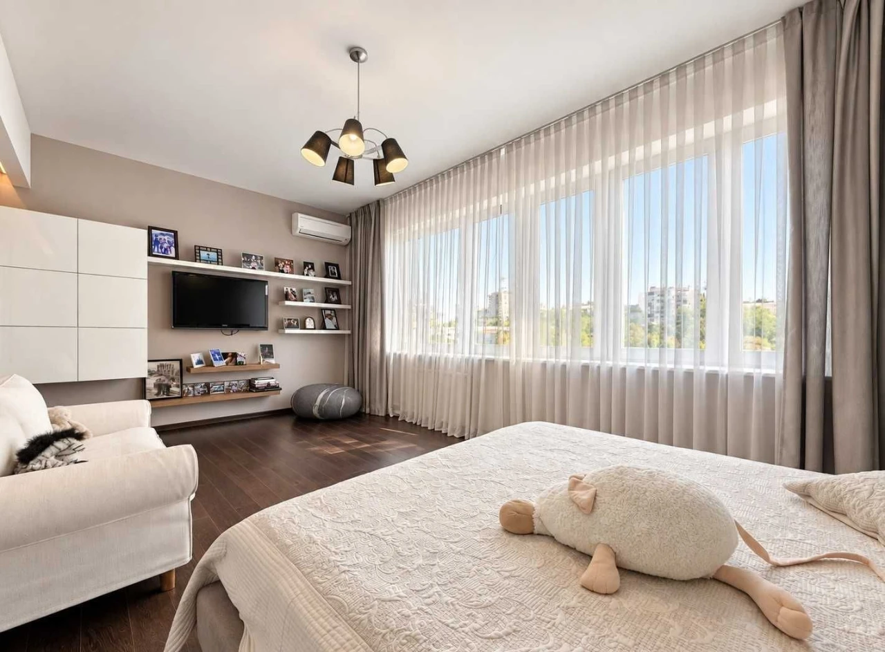 ОРЕНДА Без% | Дизайнерська 3к квартира 176 м² | Центр Києва