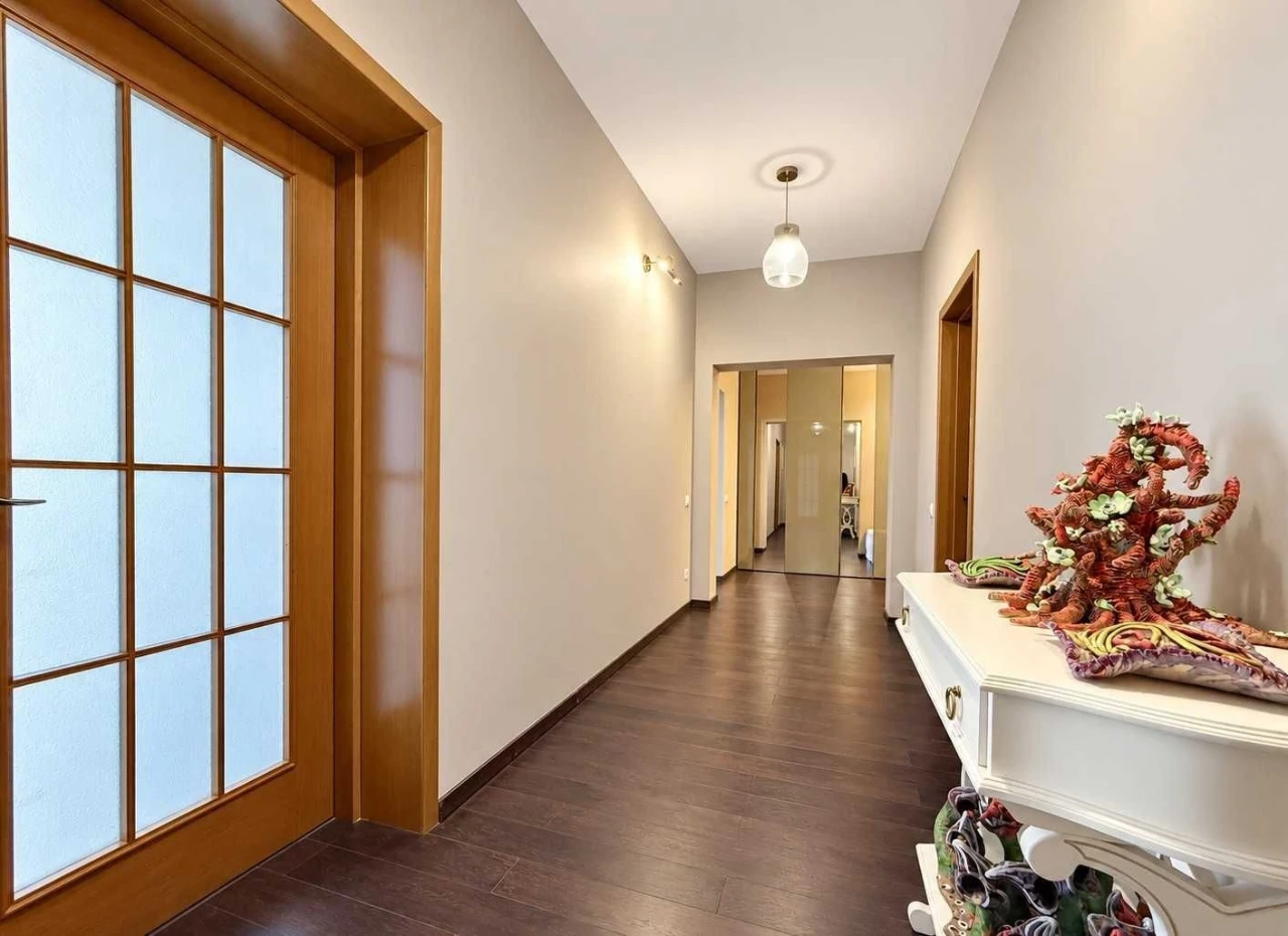 ОРЕНДА Без% | Дизайнерська 3к квартира 176 м² | Центр Києва