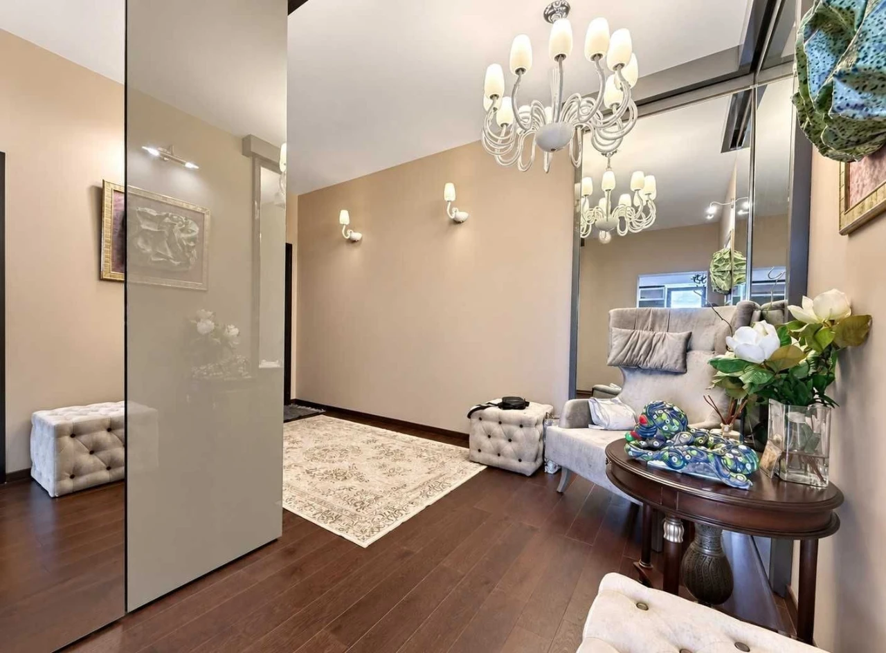 ОРЕНДА Без% | Дизайнерська 3к квартира 176 м² | Центр Києва