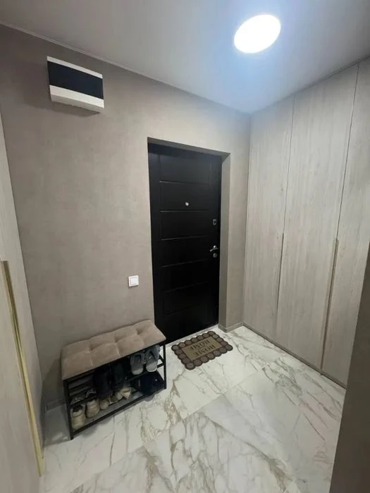 Продам 1-к квартиру пр. Богдана Хмельницкого