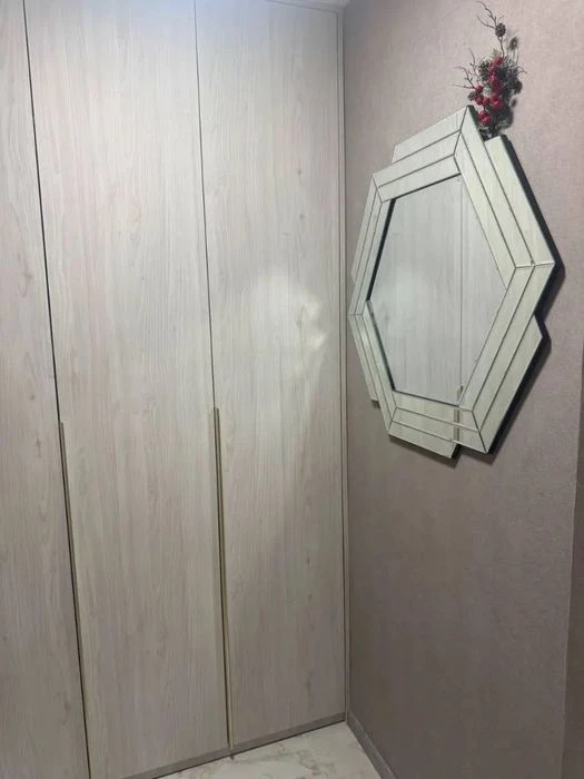 Продам 1-к квартиру пр. Богдана Хмельницкого