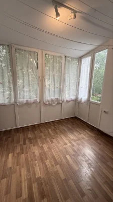 Продаж 3-х кімнатної квартири 70 м² вул. РІВНА, 28