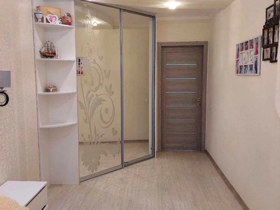 Apartment. Kharkiv, Svitla St.