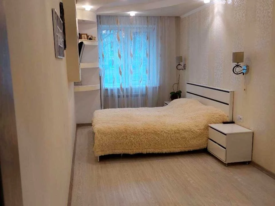 Apartment. Kharkiv, Svitla St.