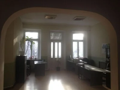 Продам 6-комн квартиру в районе Красная ул.