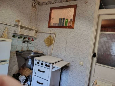 Продам 2 ком.квартиру ул.Карагандинская, ж\м Приднепровск