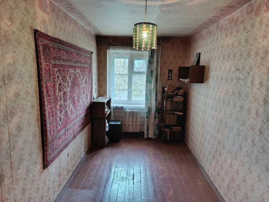 Продам 2 ком.квартиру ул.Карагандинская, ж\м Приднепровск