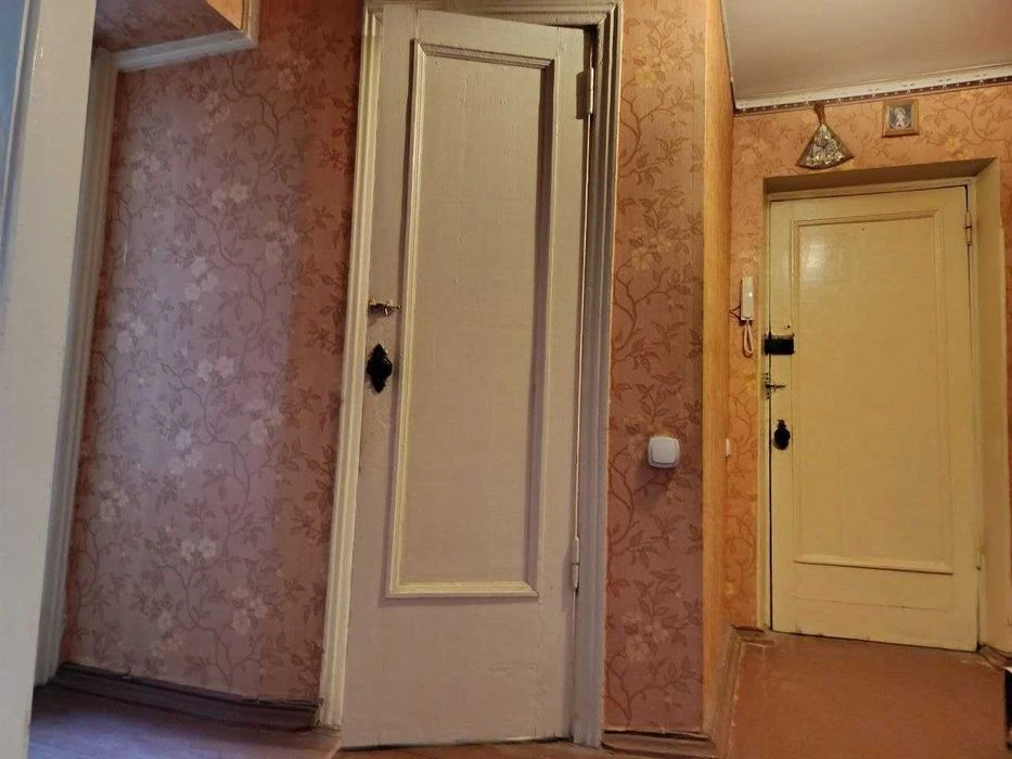 Продам 2 ком.квартиру ул.Карагандинская, ж\м Приднепровск