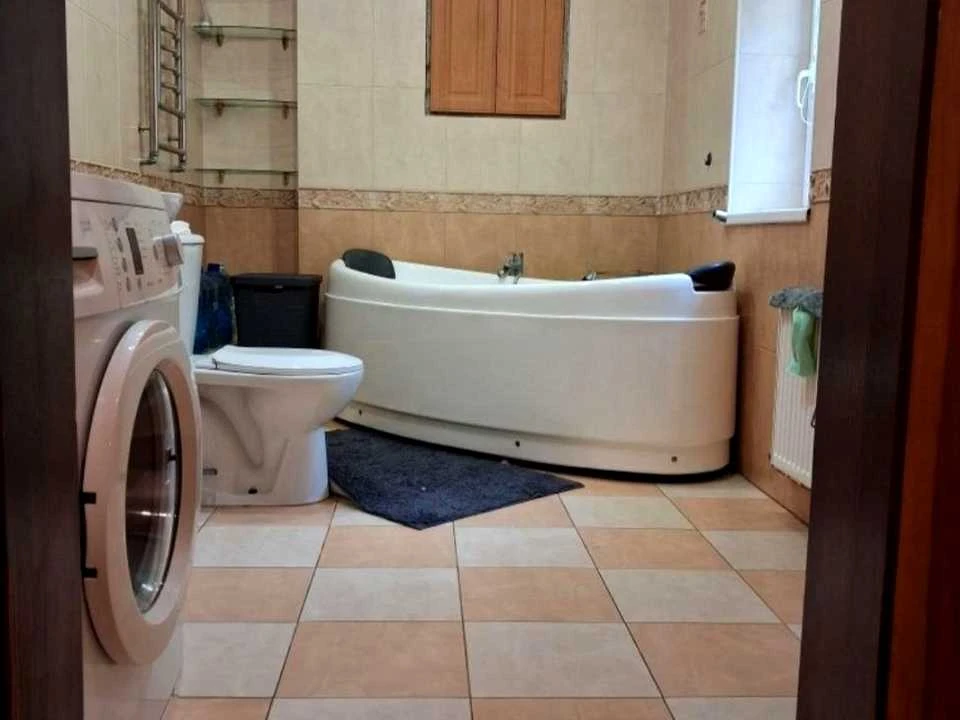 Будинок. Київ, Передова вул.