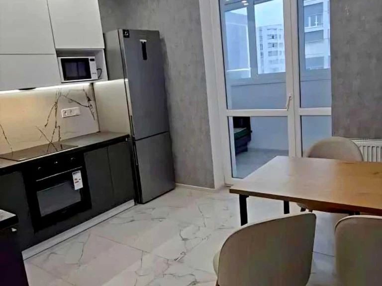 Apartment. Kharkiv, Poltava Shlyakh St., 184-A building No.