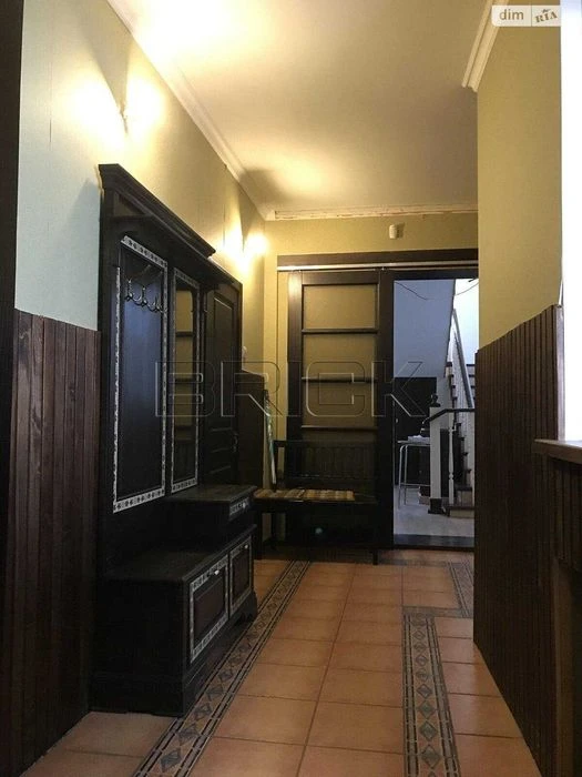 Продам 3х поверховий будинок 408м2 Київ Добрий шлях 63 Голос