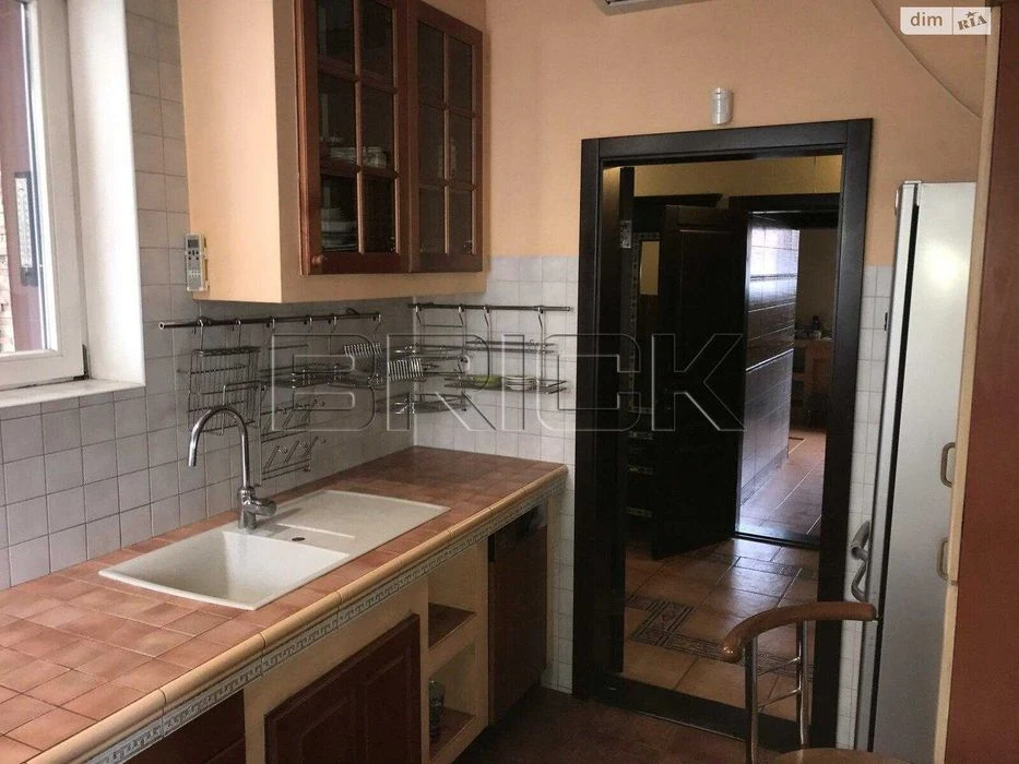 Продам 3х поверховий будинок 408м2 Київ Добрий шлях 63 Голос