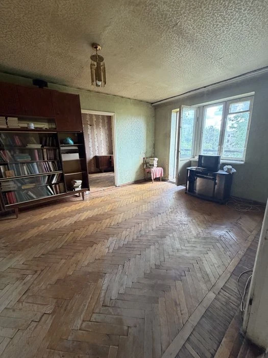 I am selling a 2-room apartment in the city center.