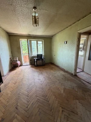 I am selling a 2-room apartment in the city center.