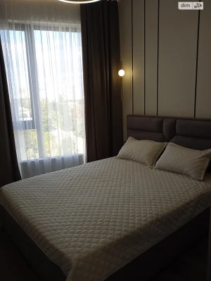 Продаж Квартира Середній Фонтан