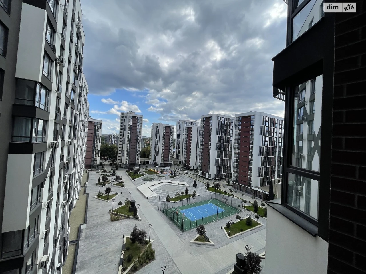 Продаж Квартира Набережна