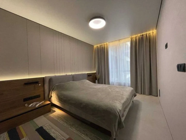 Продається 2-х кімнатна квартира з master-bedroom ЖК Паркова