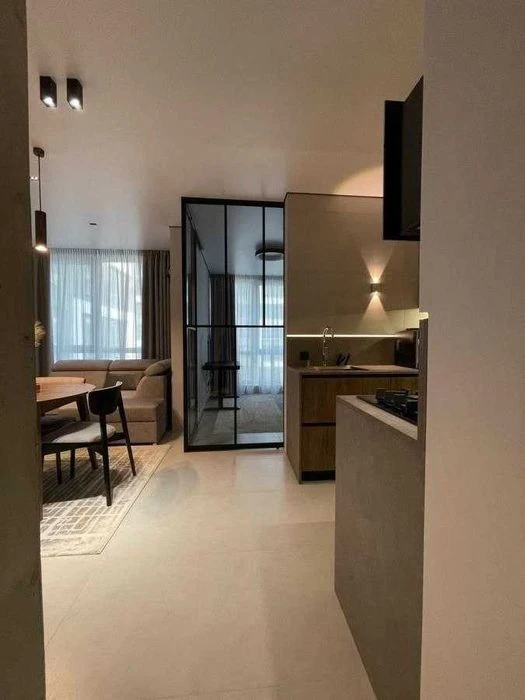 Продається 2-х кімнатна квартира з master-bedroom ЖК Паркова