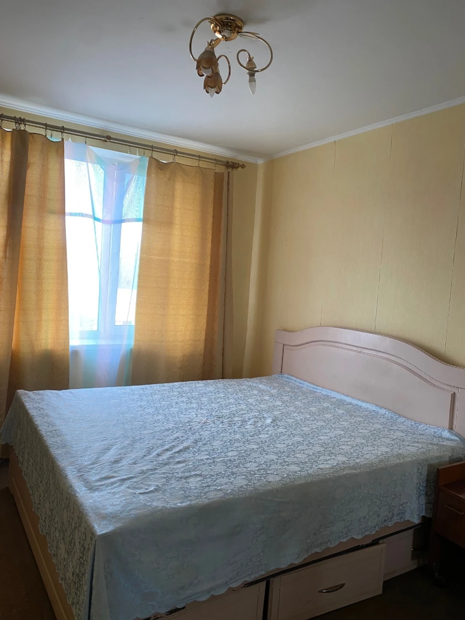 Здам 1 км квартиру на Березняках без посередників