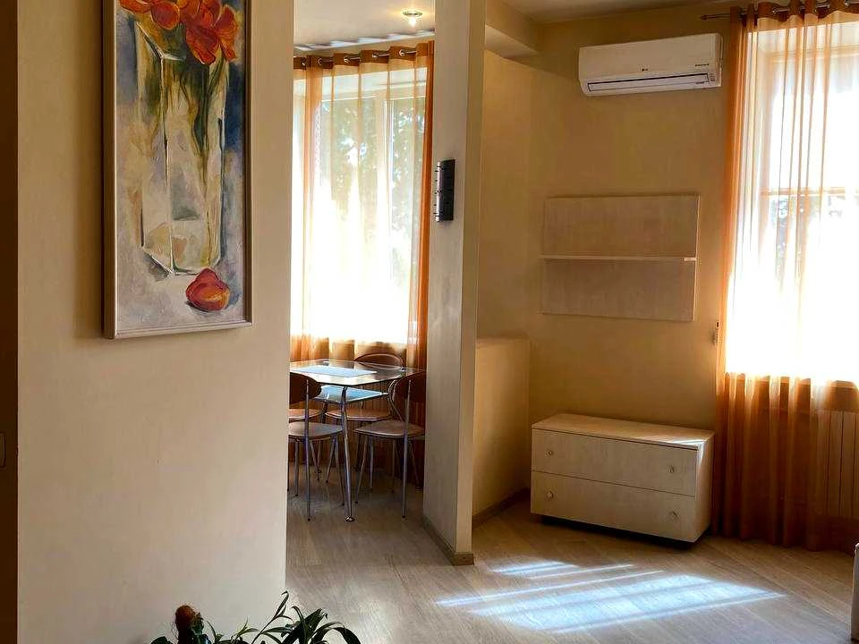 Квартира. Дніпро, Архітектора Олега Петрова вул. (Чернишевсь