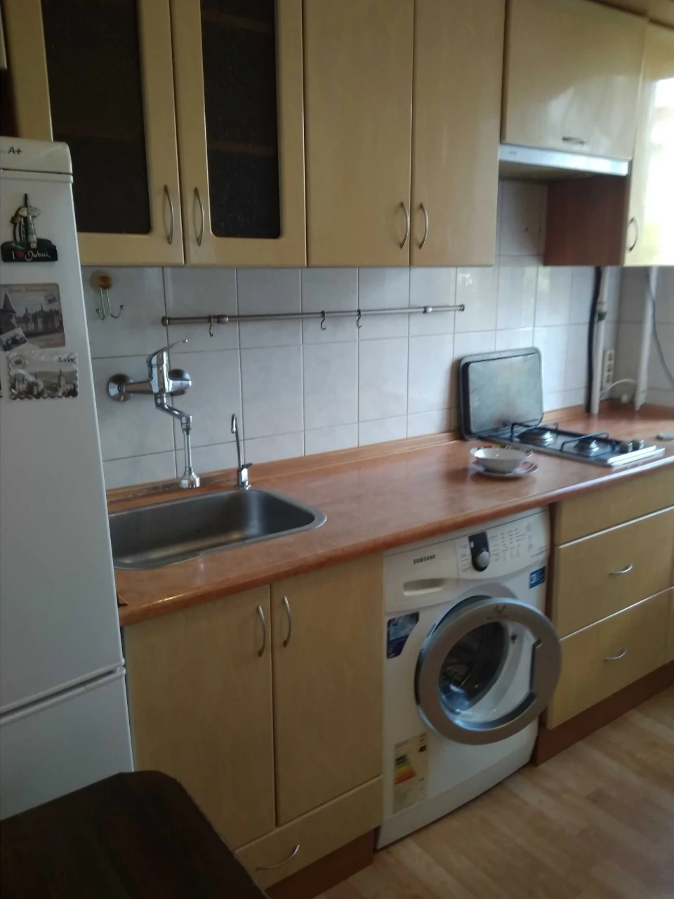 Пропоную 3-х. кімнатну квартиру в центрі, на Галицькій площі