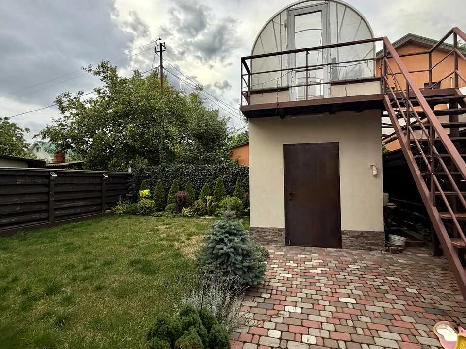 Будинок. Київ, 50-та Садова вул.