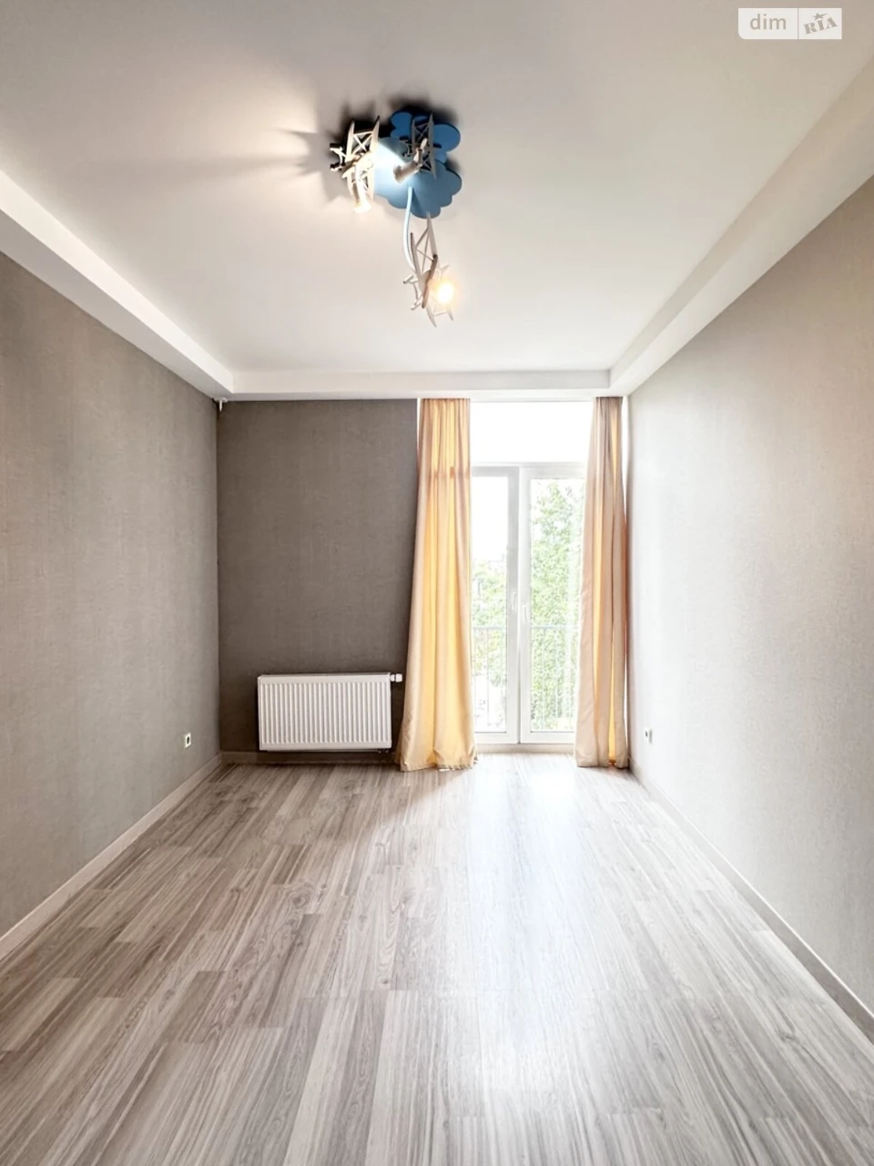 Продаж Квартира Дніпровський