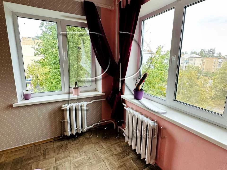 Квартира. Київ, Чорних Запорожців вул. (Петра Запорожця)