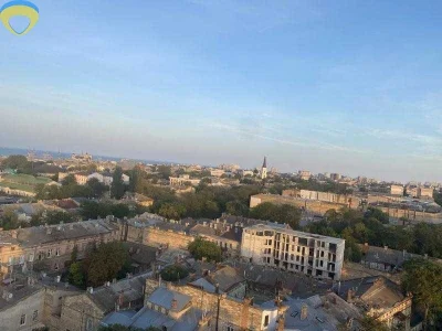 Продам 2-кімнатну квартиру, Центр Одеси  вул. Новосельського