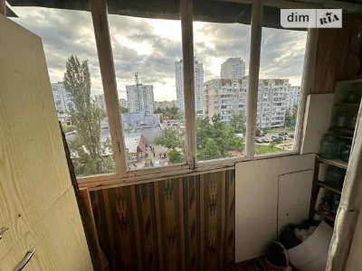Продаж 3к квартири 60.4 кв. м на просп. Володимира Івасюка 4