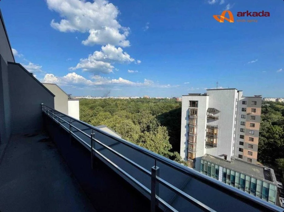 видовий Пентхаус з частковим ремонтом в  ЖК Park Residence в