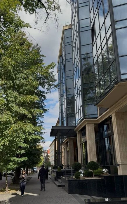 Продаж елітної 2-кімнатної квартири в ЖК «Royal Hall»