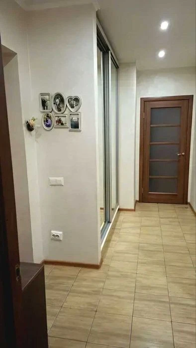 Продаж  ГОТОВОЇ 2 кім. квартира в новобудові по вул. Симонен